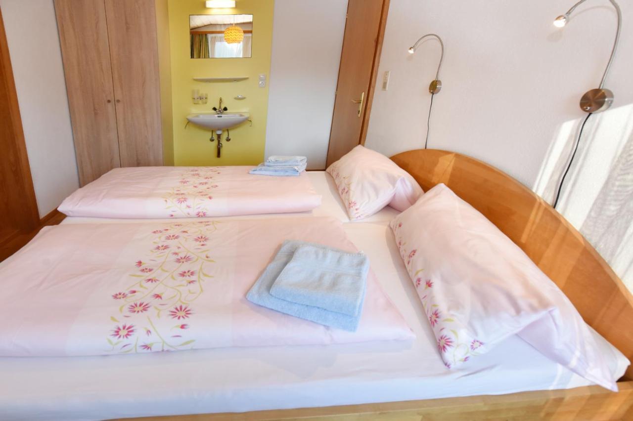 シュルンスHaus Bahlアパートメント エクステリア 写真